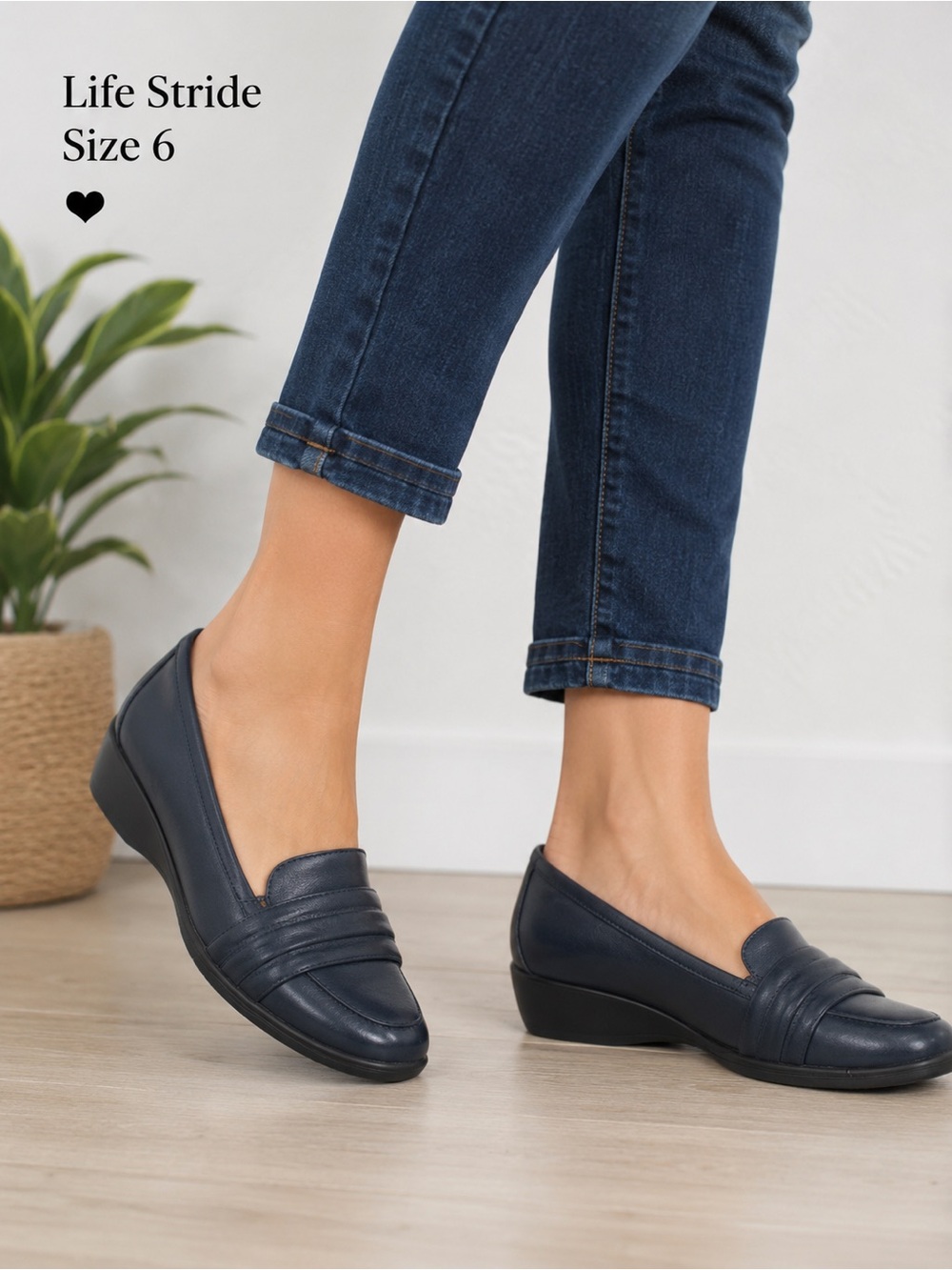 LIFE STRIDE Women's Blue loafers comfortable everyday wear classic casual size 6